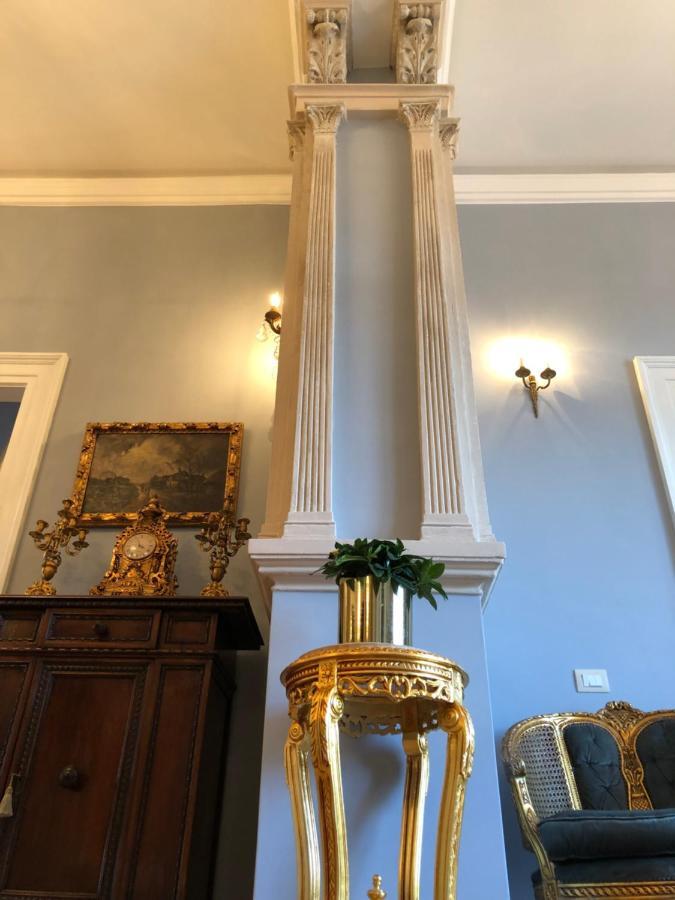 Demartini Palace *