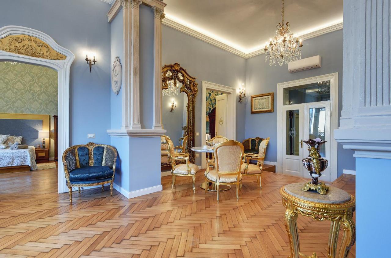 Demartini Palace Apartment